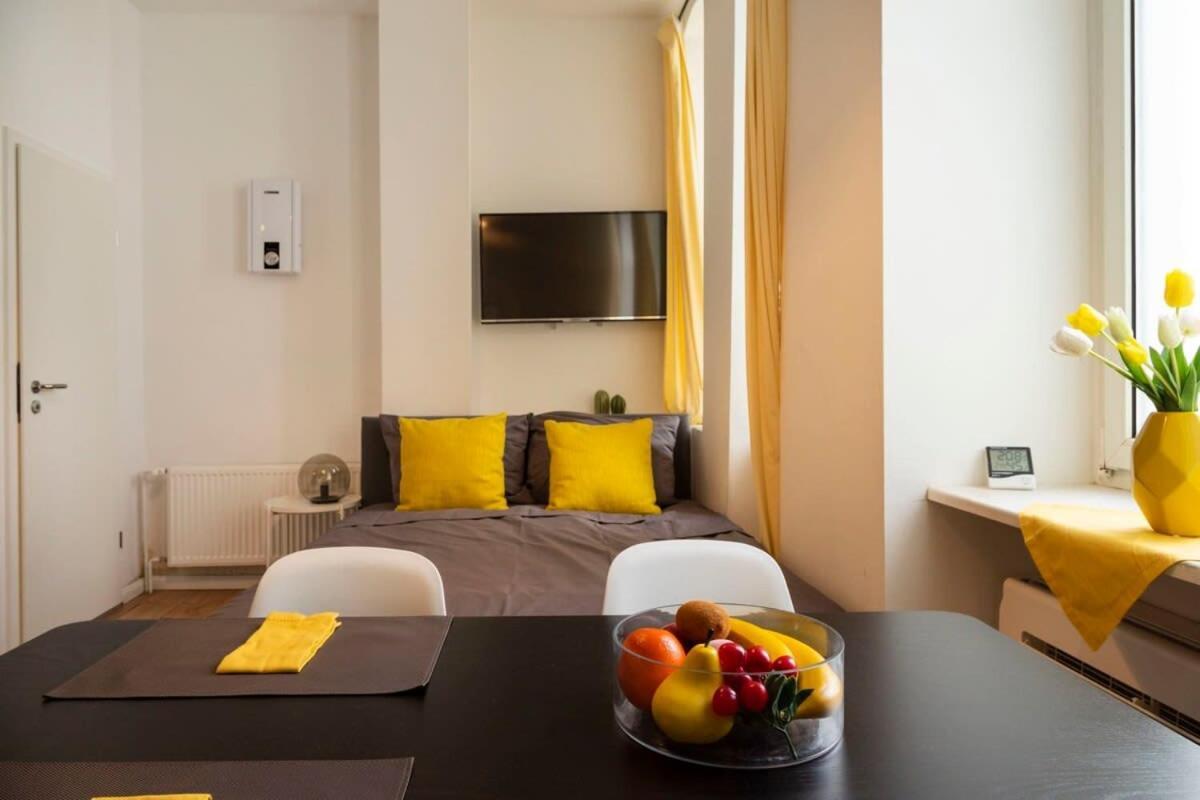 Lovely Apartment In The Near Of Kudamm Berlim Exterior foto