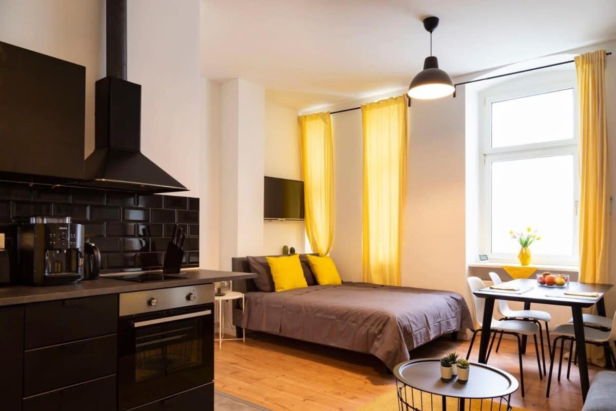 Lovely Apartment In The Near Of Kudamm Berlim Exterior foto